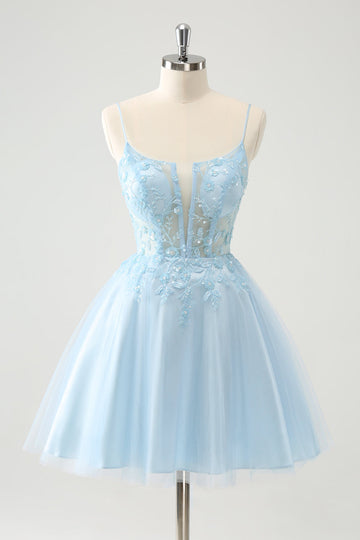 Lindo vestido de cóctel con corsé de cuentas línea A azul brillante y apliques